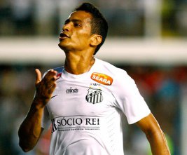 Será que leva? Clube chinês volta a assediar destaque do Santos