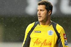 Começou mal! Goleiro da Seleção Brasileira estreia e sofre três gols