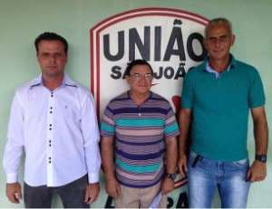Segundona: União São João apresenta ex-auxiliar de Luxa como técnico