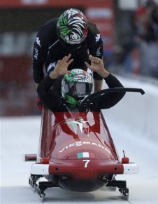 Jogos de Inverno: Itália confirma doping de atleta do bobsled em Sochi