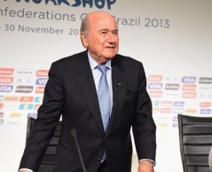 Blatter defende o uso de vídeo para punir simulações