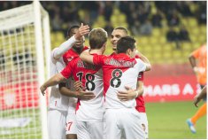 FRANCÊS: Monaco vence o Reims no fim e cola no PSG