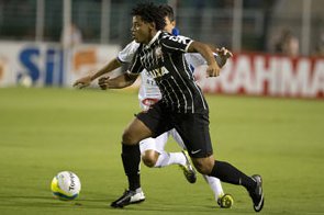 Corinthians 3 x 2 Rio Claro – Que crise? Romarinho brilha e Timão vence mais uma