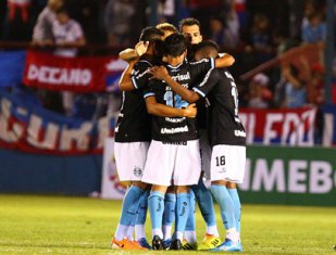 LIBERTADORES: Quatro jogos abrem semana com três brasileiros em campo