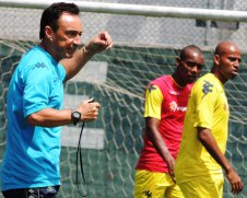 Paulistão: Contra a degola, Linense anuncia treinador rodado no interior