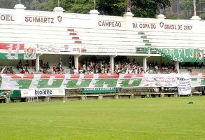 Carioca: Fluminense demite 81 de olho em economia