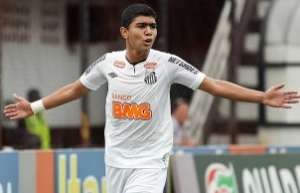 Paulistão: Improvisado no meio, atacante deve ser a novidade no Santos