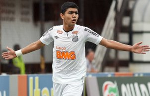 Paulistão: Improvisado no meio, atacante deve ser a novidade no Santos 2 0002048162757 img