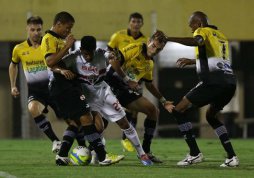 Paulistão: São Bernardo lembra do Corinthians para surpreender Palmeiras