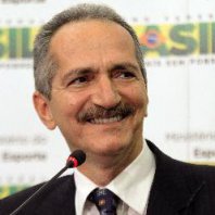 Ministro do Esporte condena ‘barbárie’ de torcedores