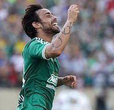 Paulistão: Irônico, Mago nega que tenha forçado terceiro cartão