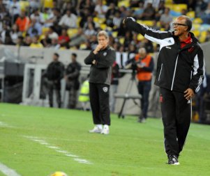 Carioca: Jayme confirma Muralha, mas revela dúvida no meio