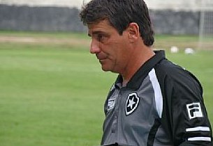 Carioca: Hungaro confirma que Botafogo terá reservas sábado