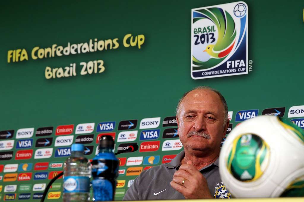 Copa 2014: Felipão diz conversar com atletas sobre protestos