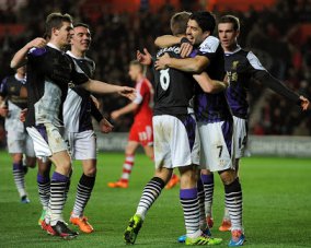 INGLÊS: Liverpool ganha com folga fora de casa e vira vice-líder só atrás do Chelsea