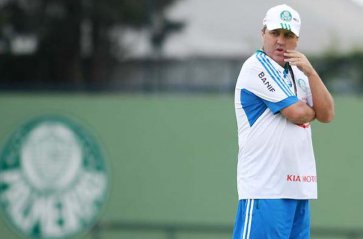 Paulistão: Kleina quer título e diz que não está no Palmeiras à toa