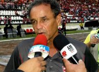 Alagoano: De olho em reformulação, CRB troca de comandante