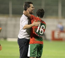 Portuguesa dispensa trio do Corinthians e promete apostar na base