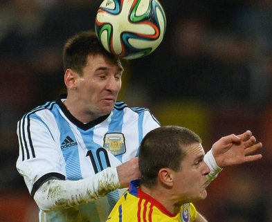 AMISTOSOS: Messi vomita, Argentina joga mal e empata na Romênia