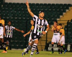 CATARINENSE: Figueirense vence e larga na frente no quadrangular final