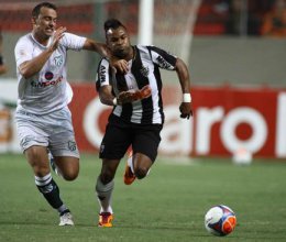MINEIRO: Atlético vence Caldense com gol de letra de Berola