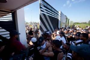 Paulistão: Sindicato pede R$6,2 mi do Corinthians por invasão a CT