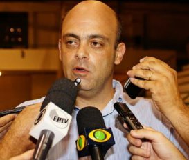 Blog do Ari: Parabéns, Álvaro Negrão, por ouvir só a torcida do Guarani