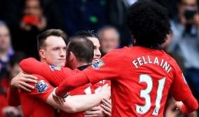 INGLÊS: Mesmo fora, Manchester United vence com tranquilidade