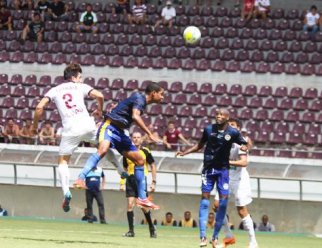 Ferroviária 0 x 0 São José – Trave salva lanterna e “segura” Ferrinha