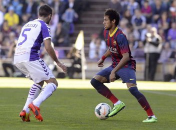 ESPANHOL: Barcelona joga mal, perde e Real pode disparar