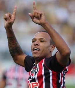 Corinthians 2 x 3 São Paulo – Tricolor encerra jejum e complica Timão