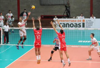 VÔLEI: Brasil Kirin bate Canoas e vai à semifinal histórica da Superliga