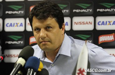 Carioca: Diego Renan treina e deve reforçar Vasco em clássico