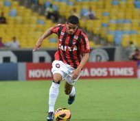 Negócio de compra de lateral faz MP pedir explicação ao Atlético-PR