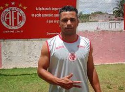 POTIGUAR: Lateral é apresentado no América para o estadual e série B