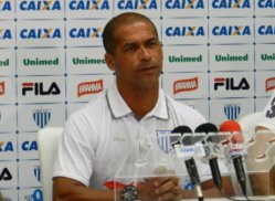 Técnico Pingo está confiante na permanência do Avaí na elite estadual