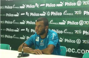 Gaúcho: Grêmio descarta contratação de volante do Goiás