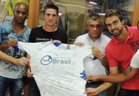 Paulista A2: Elenco do Santo André visita Basílica de Nossa Senhora Aparecida