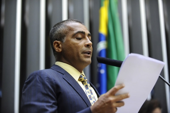 Copa 2014: Romário ataca Fifa e chama Blatter e Valcke de ‘ladrões’