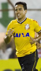 Paulistão: 'Numa final vale pagar multa para eu jogar', diz meia do Corinthians