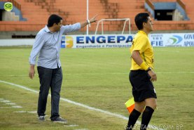 De técnico novo, Cene tenta se manter na Copa do Brasil