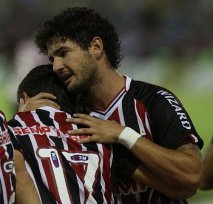 Sérgio Carvalho: Pato não estreou bem no São Paulo, mas é preciso esperar