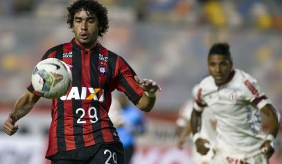 Universitário-PER 0 x 1 Atlético-PR – Um presente para todos rubronegros!