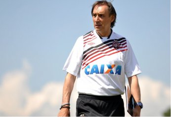 Libertadores: Técnico festeja 1 a 0 e Atlético-PR entre os líderes