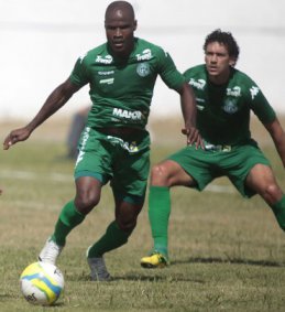 Paulista A2: Zagueiro surpreende, treina e reforça Guarani em decisão