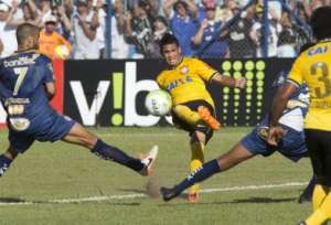 Penapolense 0 x 0 Corinthians - E acaba o primeiro semestre para o Timão!