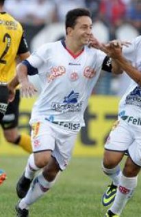 Blog do Ari: Seria o meia Guaru, do Penapolense, jogador para a Ponte Preta?