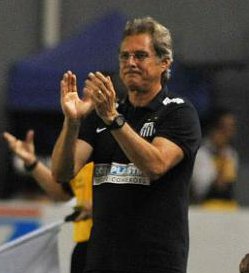 Paulistão: Defesa instável deixa Oswaldo preocupado no Santos
