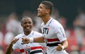 Paulista Chevrolet: Volante do São Paulo nega ter abandonado a concentração