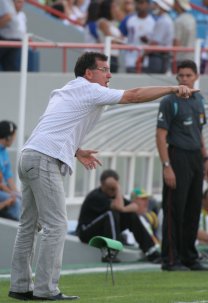 Alagoano: CSA acerta com ex-técnico de Ponte e Palmeiras